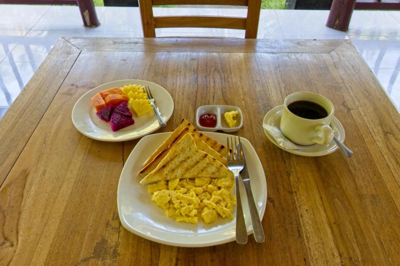 Maharga Bungalows Sakti Ngoại thất bức ảnh